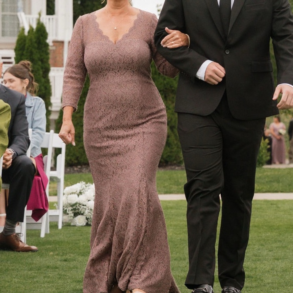 Oleg Cassini Mauve Lace Long Sleeve Dress